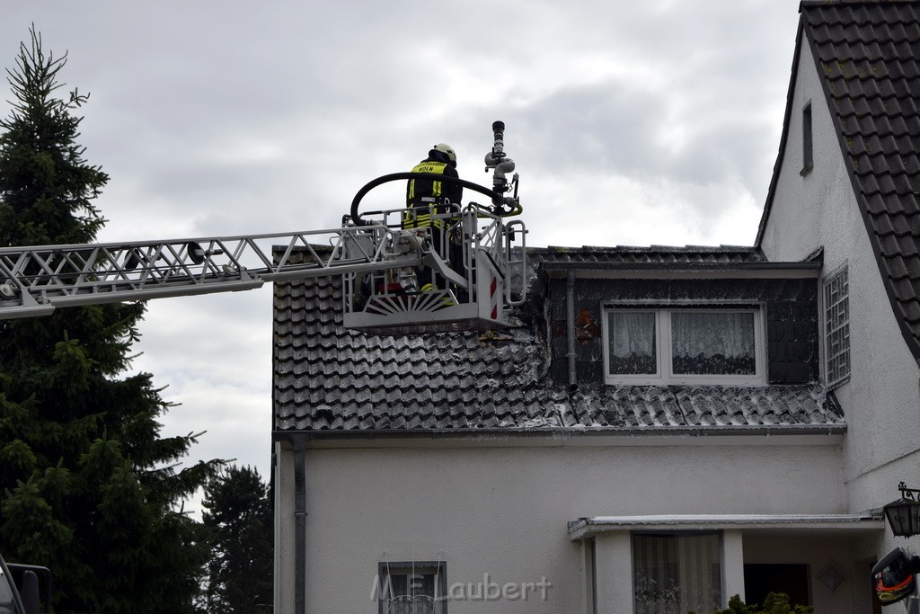 Feuer 2 Koeln Brueck Am Schildschen P04.JPG - Miklos Laubert